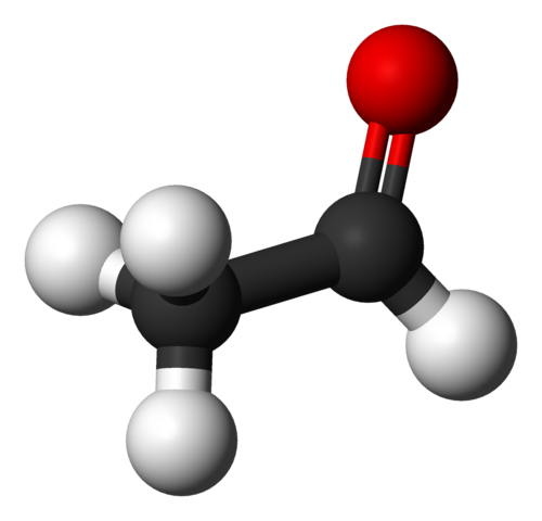 Estructura molecular de l’acetaldehid, un compost tòxic que es forma quan el cos metabolitza l’alcohol i que contribueix als símptomes de la ressaca
